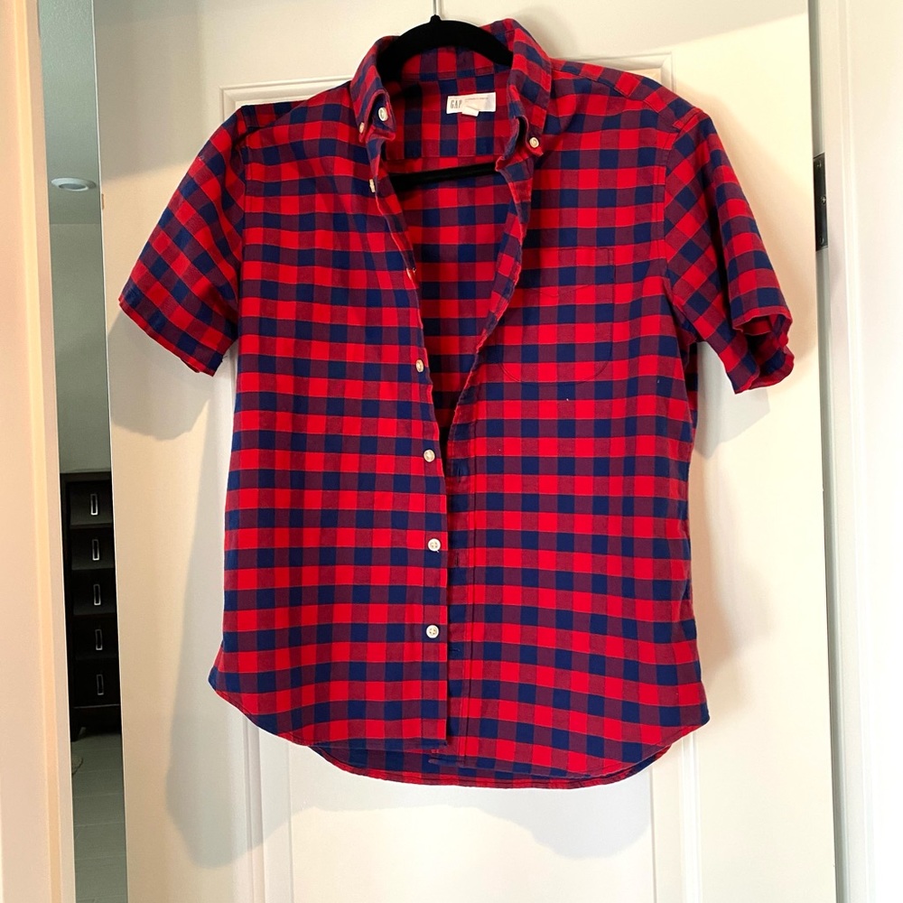 Gap short sleeve plaid shirt